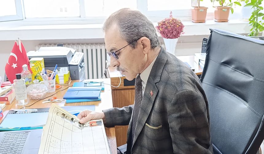 41 yıl sonra mezun olduğu okulda müdür oldu