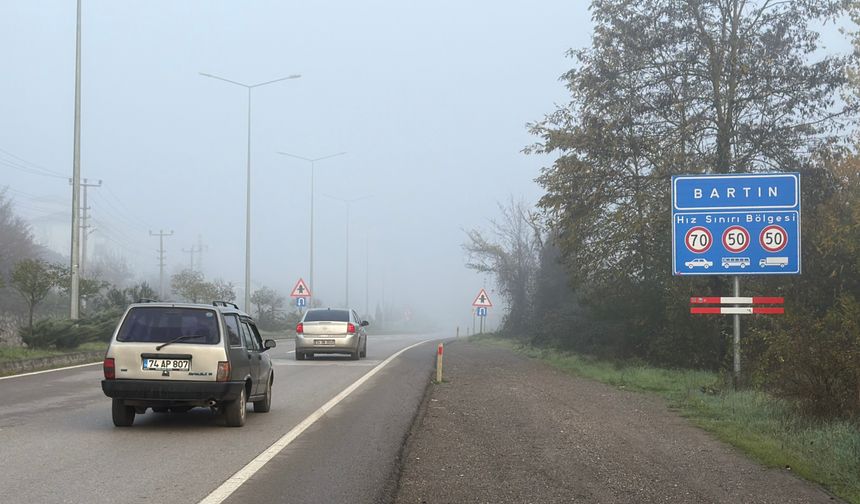 Bartın'da sis etkisini gösterdi