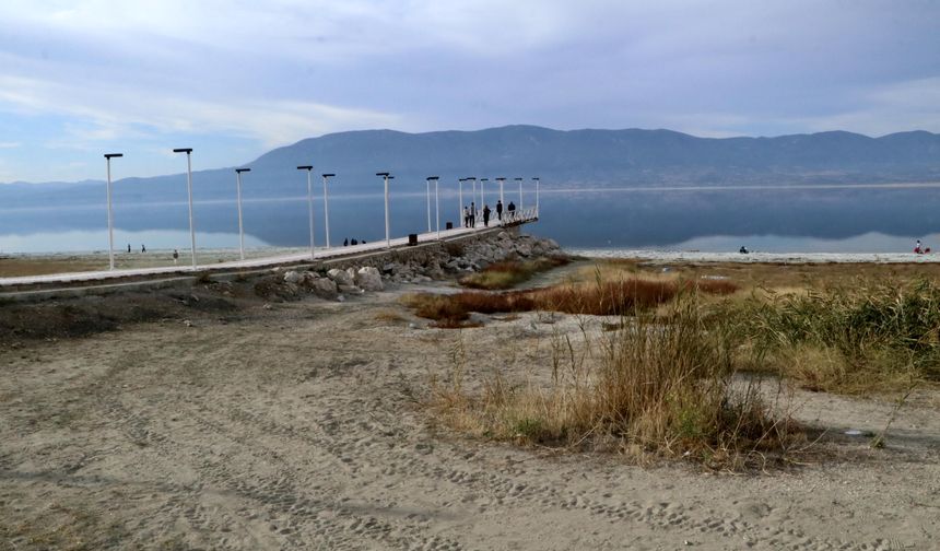 Burdur Gölü 55 yılda 21 metre çekildi