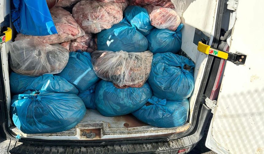 Ergene’de kapalı minibüsten 2 ton kaçak sakatat çıktı