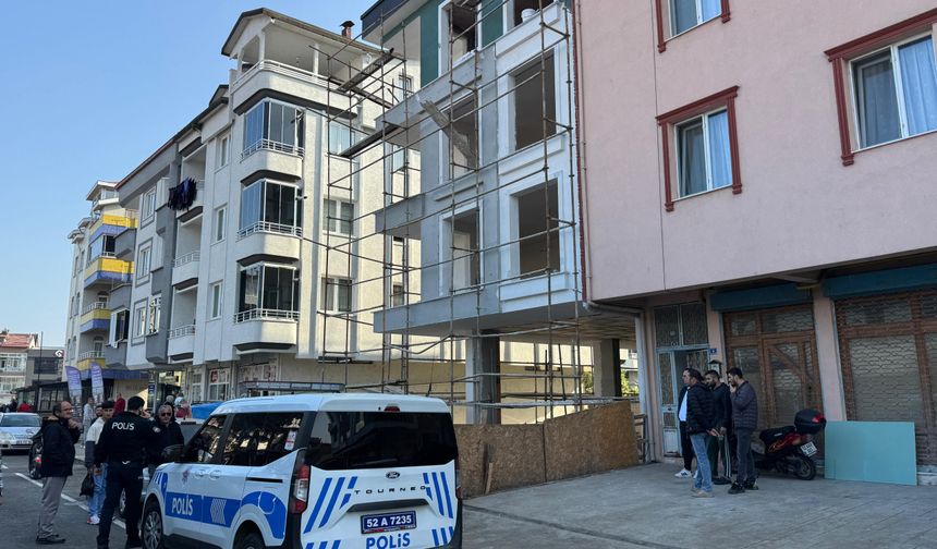 Ordu'da inşaat işçisi 3'üncü kattan düştü