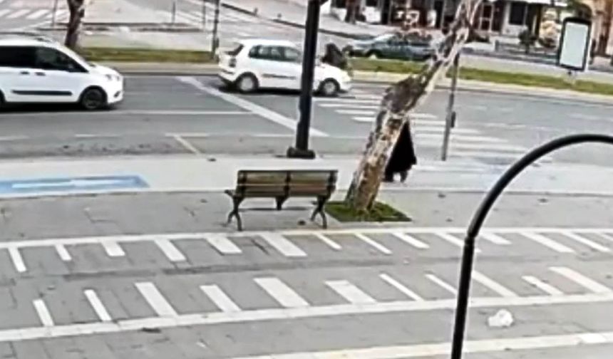 Otomobilin çarptığı yayanın durumu kritik