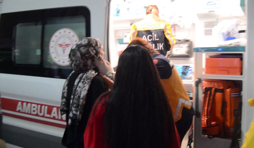 Yayalara çarpan alkollü sürücü darbedildi