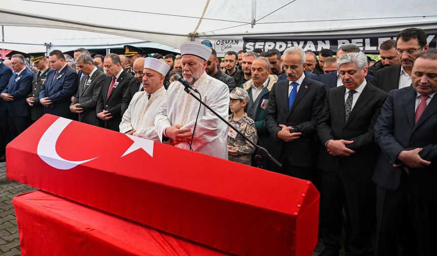 Uraloğlu: Kahramanlarımızın hatırası daima yüreklerimizde yaşayacak