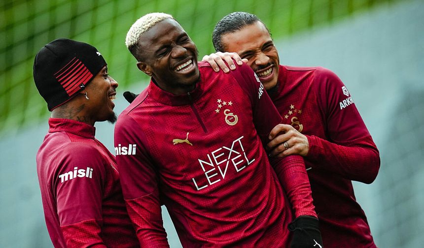 Galatasaray'da Osimhen ve Lemina'ya Jest!
