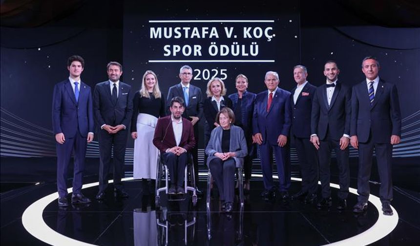 Ahmet Ayık’a “Yaşam Boyu Spora Katkı Ödülü”