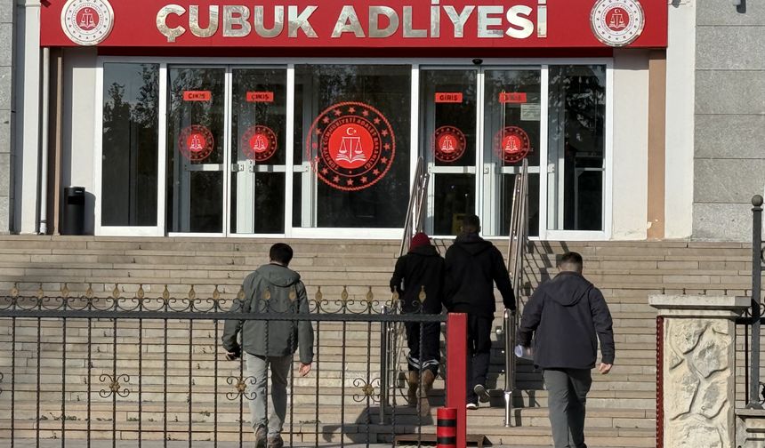 Çubuk'ta iki şüpheli tutuklandı