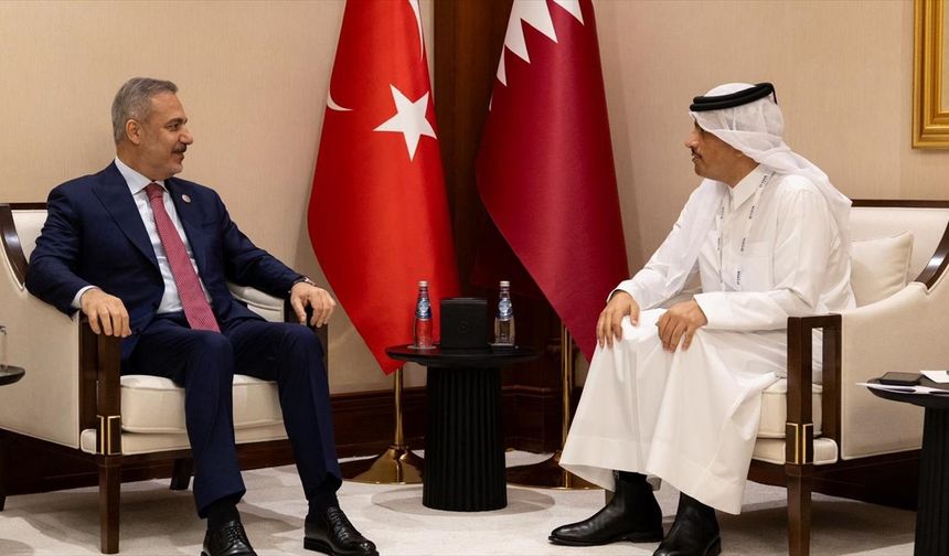 Fidan Doha’da Katar Başbakanı Al Sani ile Görüştü