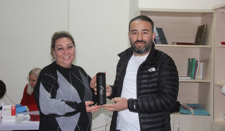 Sivas'ta üniversite öğrencileri kan bağışladı