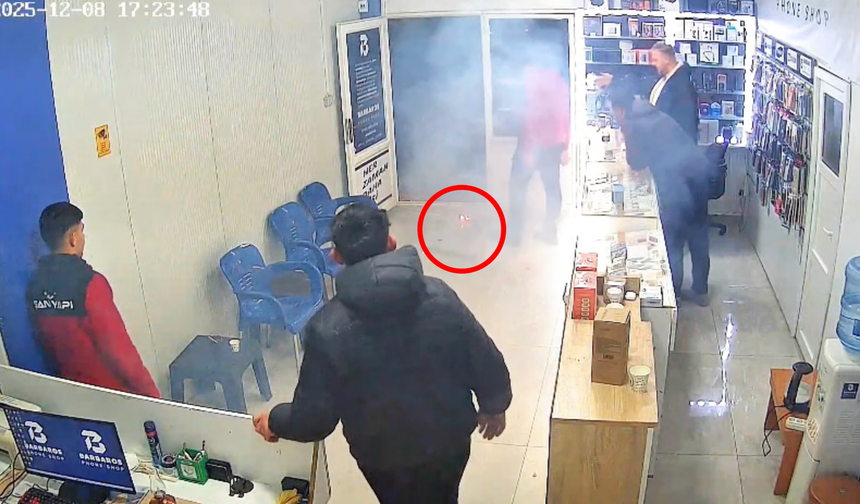 Cep telefonu alev aldı