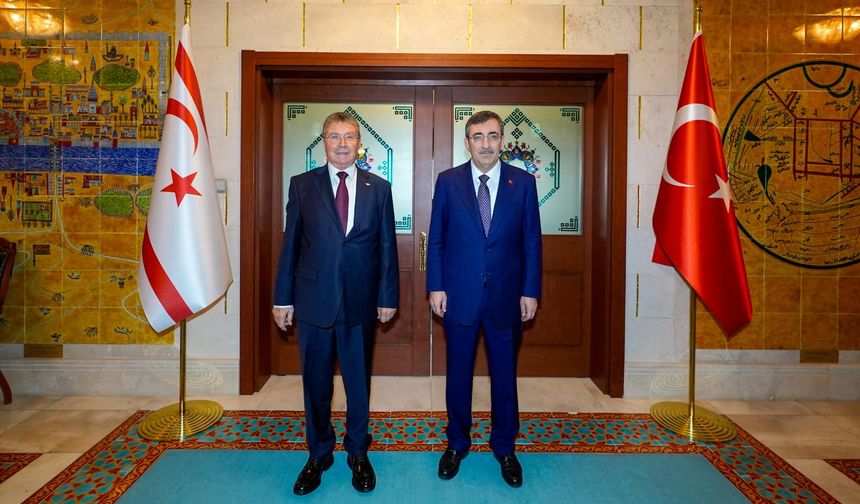 Cevdet Yılmaz Ünal Üstel ile bir araya geldi