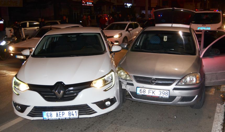 Emniyet Müdürü Yardımcısının aracına çarptı