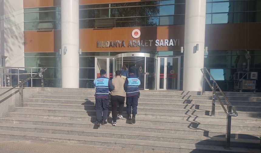 Hırsız komşu, izlenen 288 saatlik kamera kaydı sonucunda yakalandı