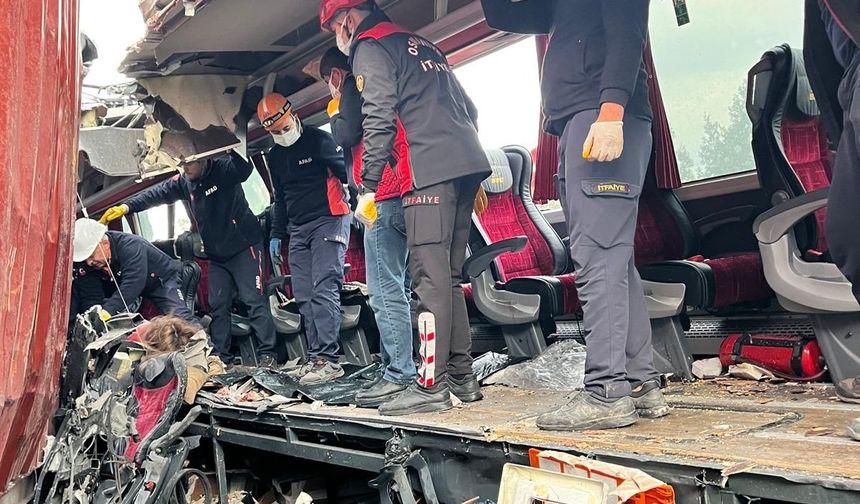 Osmaniye'de feci kaza: 6 ölü, 11 yaralı