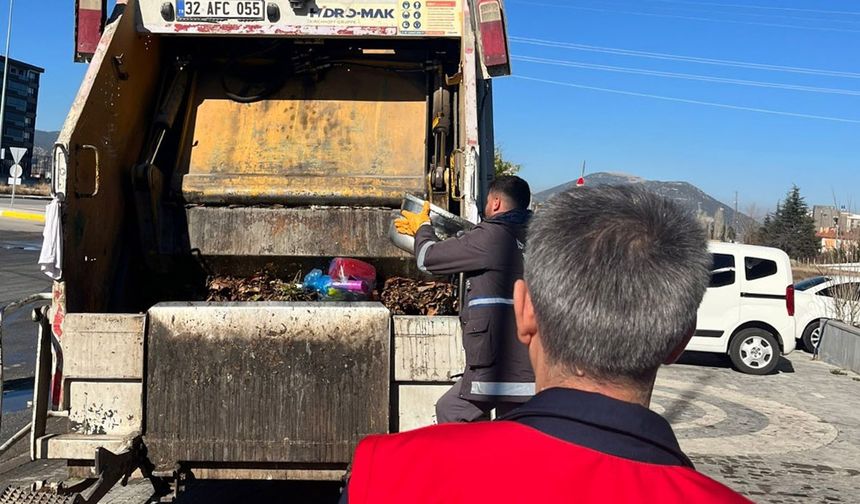 Otobüsle Taşınan Sarma ve Dolmalar İmha Edildi