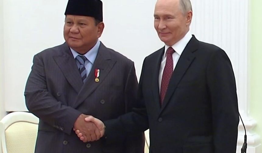 Putin ve Subianto Moskova'da görüştü