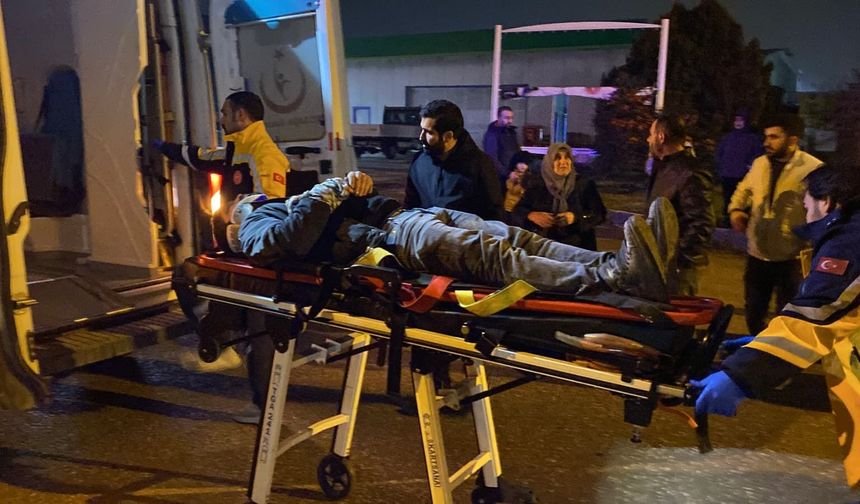 Bursa'da 2 Otomobil Çarpıştı