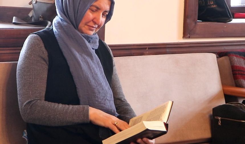 Erzurumlu kadınlar 10 yıldır 'kitap buluşması' düzenliyor