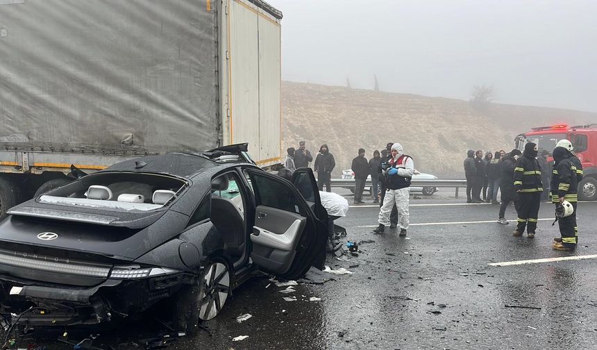 Gaziantep'te zincirleme kaza can aldı