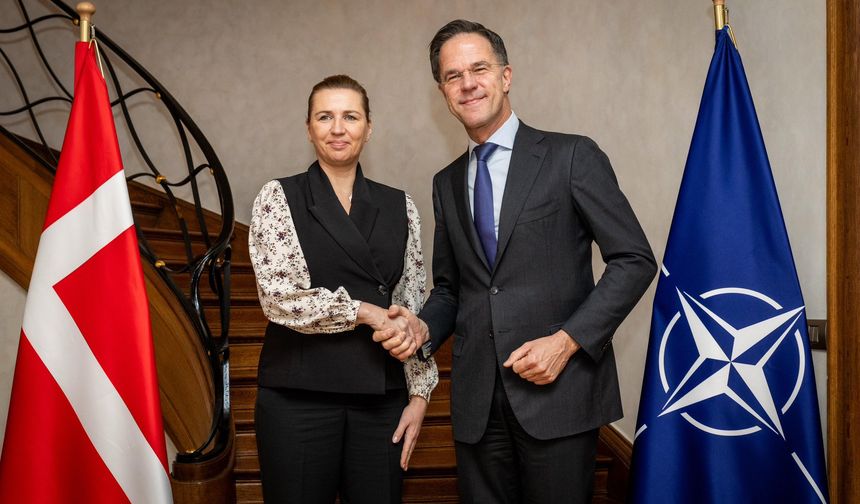 Mette Frederiksen Grönland'a gidecek