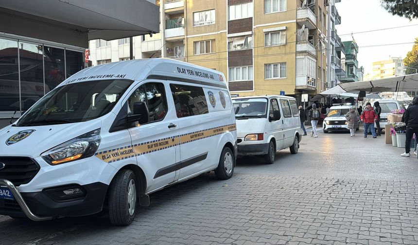 Pazarcıların silahlı yer kavgası