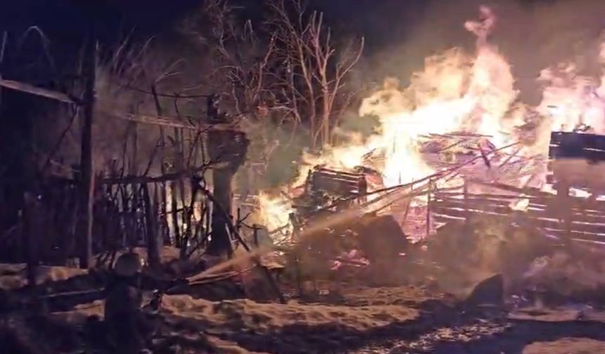 Safranbolu'da korutan ev yangını