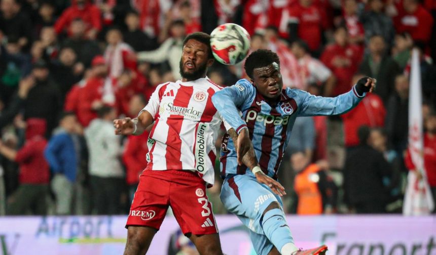 Trabzonspor Antalya'da 2 puan bıraktı