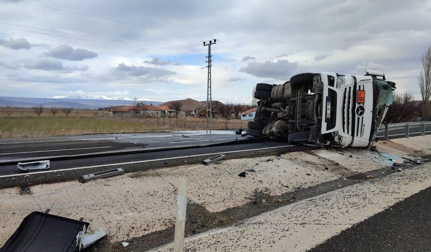 Kayseri'de korkutan tanker kazası