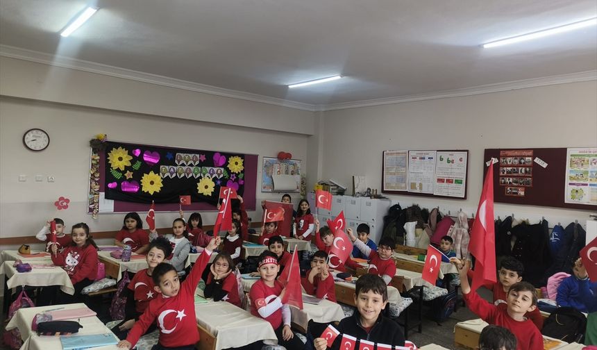 Sivas'ta ilk ders zili çaldı