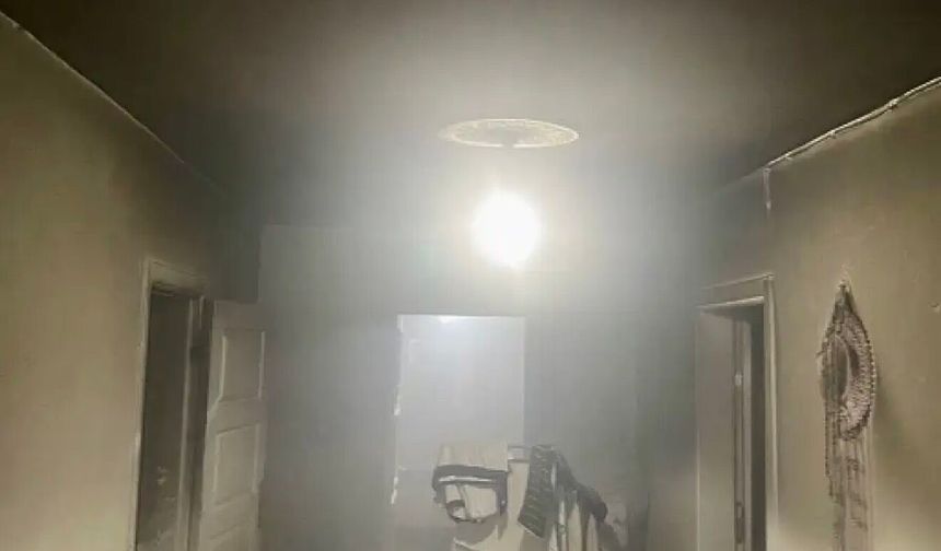 Bartın'da soba kıvılcımı yangına yol açtı: 3 kişi hastaneye kaldırıldı