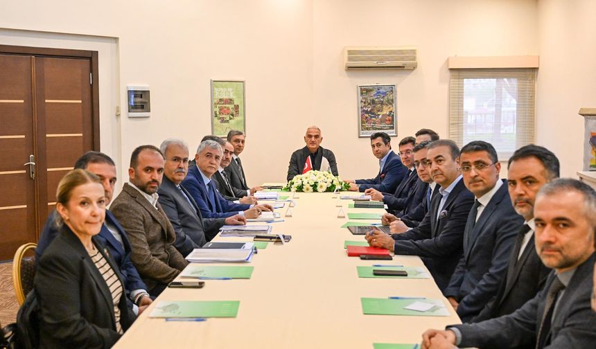 "Belek'te Acısu Deresi'nde uygunsuz yapılar kaldırılacak"