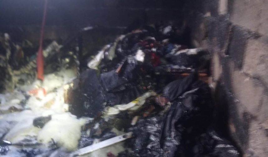Evinde çıkan yangında 183 bin TL'sini kaybetti