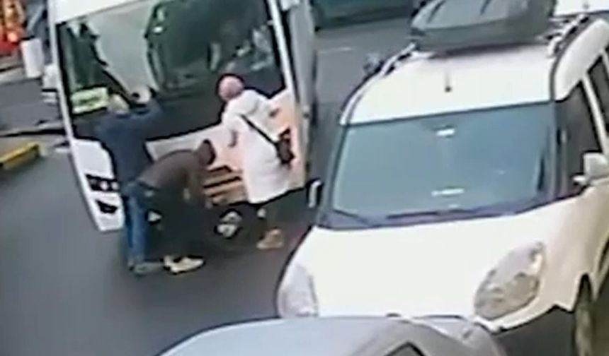 Tekirdağ'da midibüs kadına çarptı