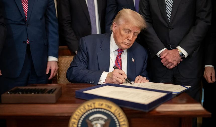 Trump İmzaladı: İran’la Ticaret Eden Ülkelere Yeni Tarife
