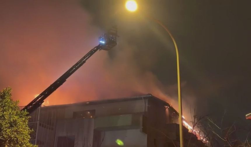 Üsküdar'da korkutan yangın