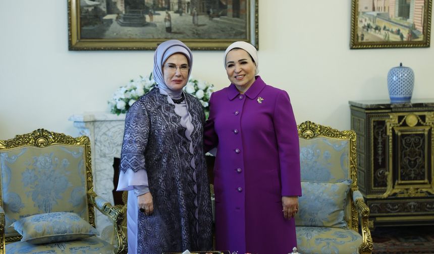 Emine Erdoğan ve Entissar Amer Mısır'da bir araya geldi