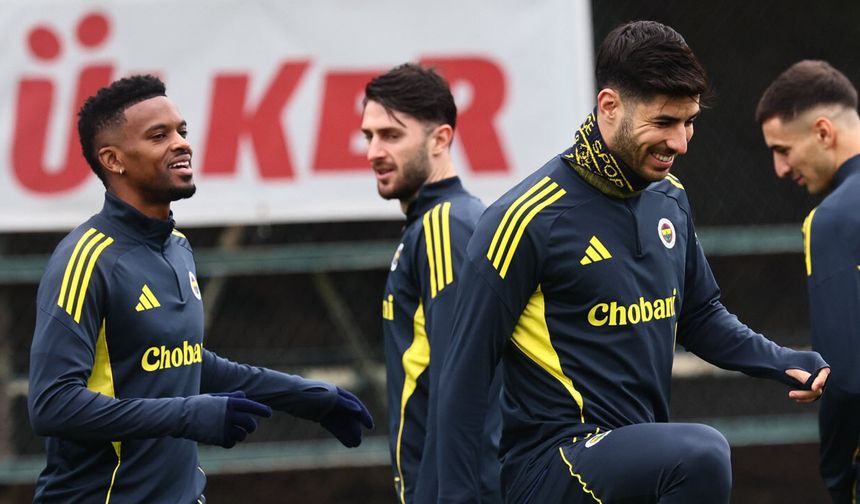 Fenerbahçe’nin Nottingham Forest Maçı Kamp Kadrosu Açıklandı! Tam 9 Eksik