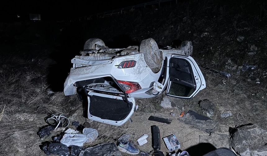 Nevşehir'de otomobil şarampole devrildi: 4 yaralı