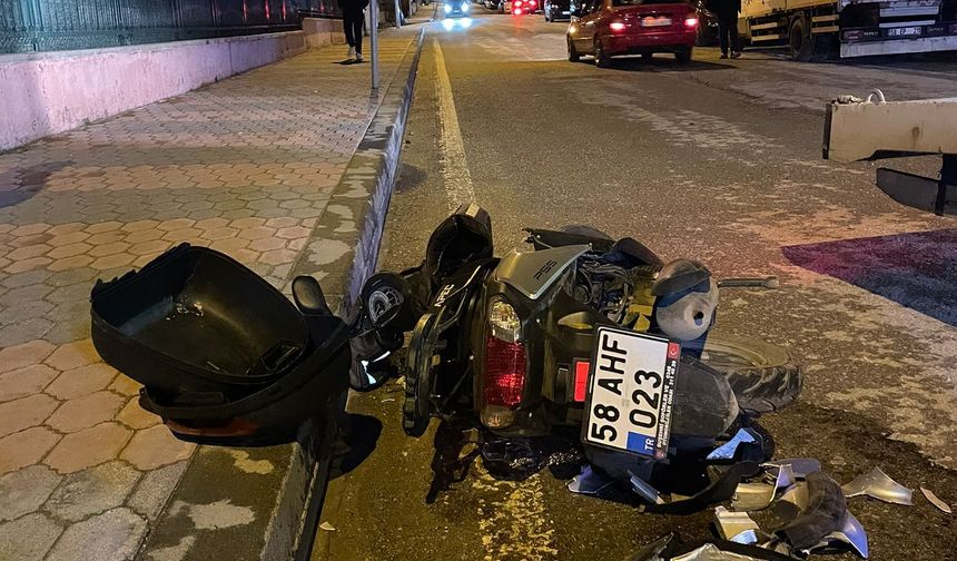 Suşehri'nde korkutan motosiklet kazası