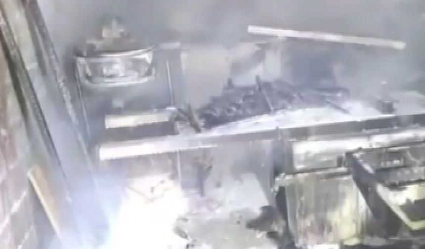 Adana'da Mobilya Atölyesi Yandı