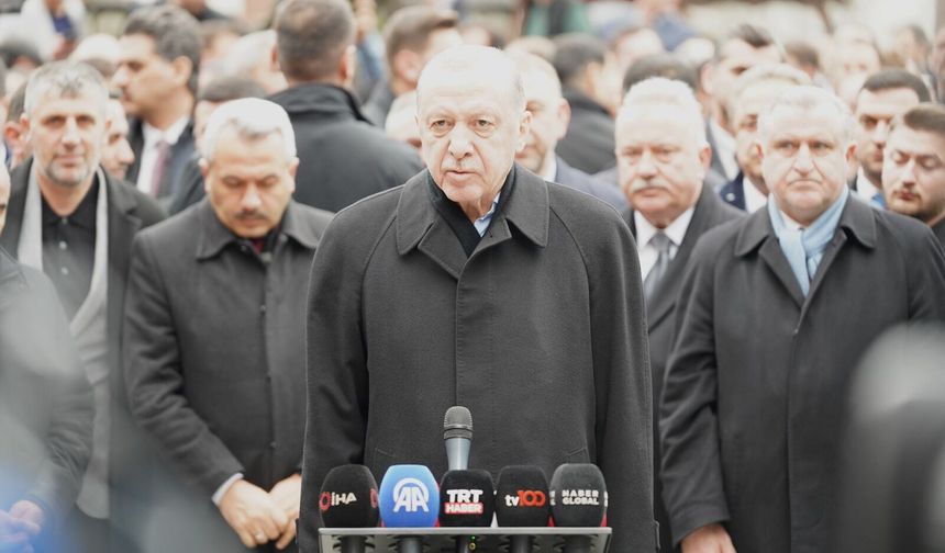 Cumhurbaşkanı Erdoğan, bayram namazını Rize’de kıldı