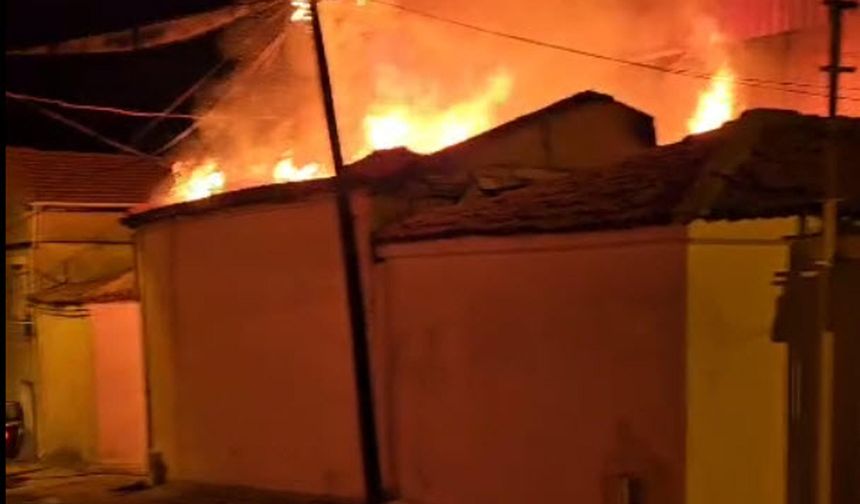 Evli çift, yangında yaşamını yitirdi