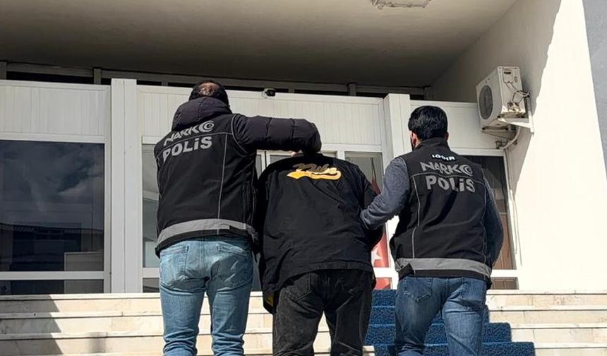 İran uyruklu şüphelinin vücudundan metamfetamin çıktı