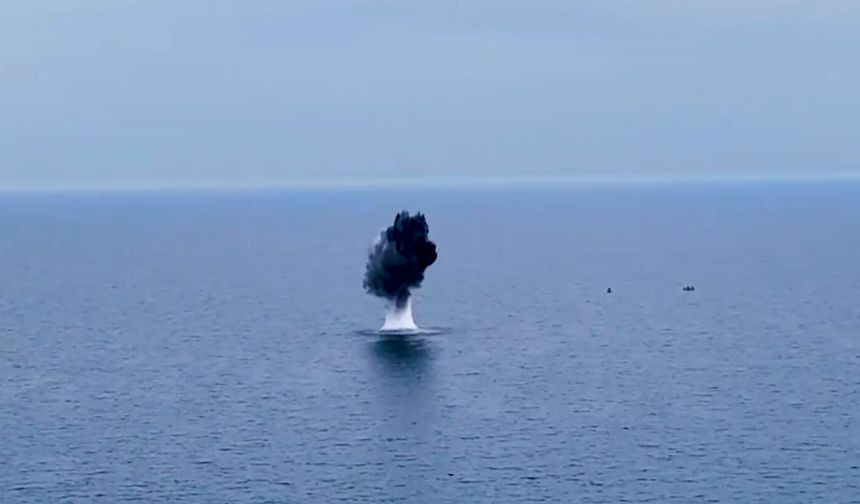 "Karadeniz'de tespit edilen 275 şüpheli cisim imha edildi"