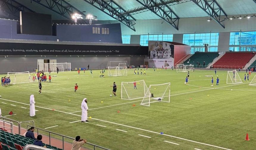 Katar'da mahsur kalan sporculardan güzel haber