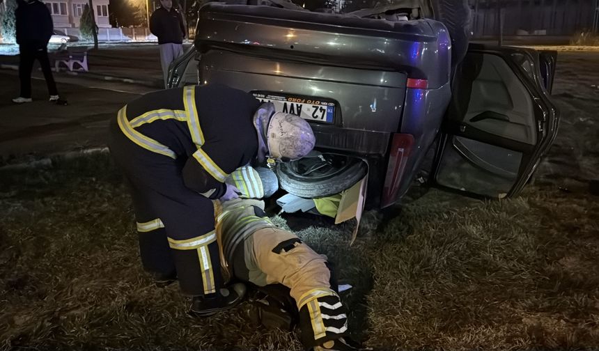 Kütahya'da Otomobil Takla Attı