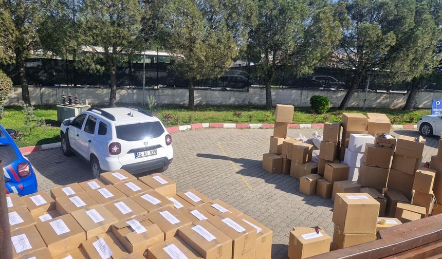 Manisa'da kaçak tütün operasyonu: 5 tutuklama