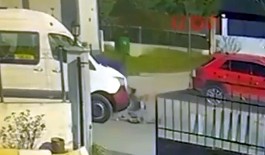 Minibüs ile motosiklet çarpıştı