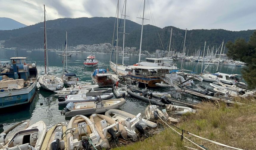 Muğla-Fethiye’de yelkenli tekne yangını