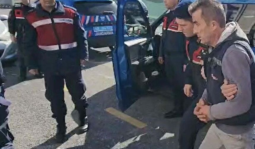 Öldürülen kadının tabutunu kadınlar taşıdı